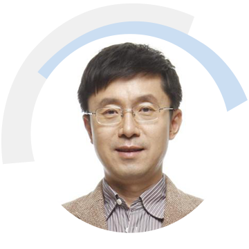 邹胜龙(邹胜龙一家三口照片)